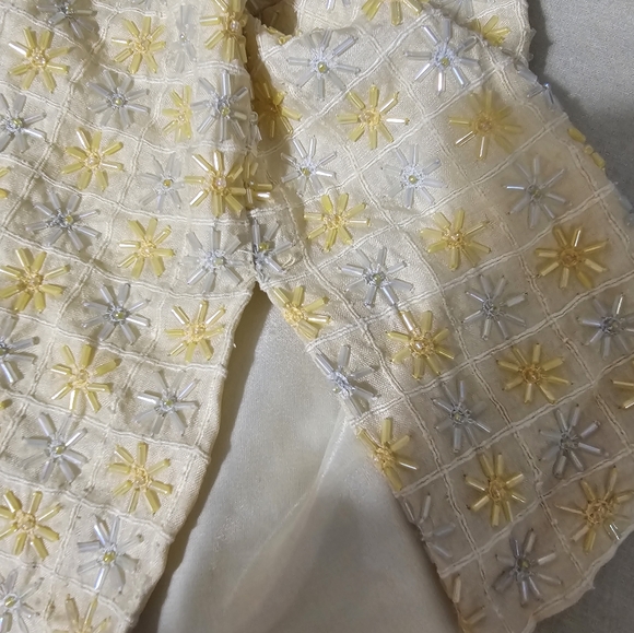 🧨Vintage Oscar De La Renta Beaded Jeweled Star Burst 100% Silk Top - Picture 7 of 8